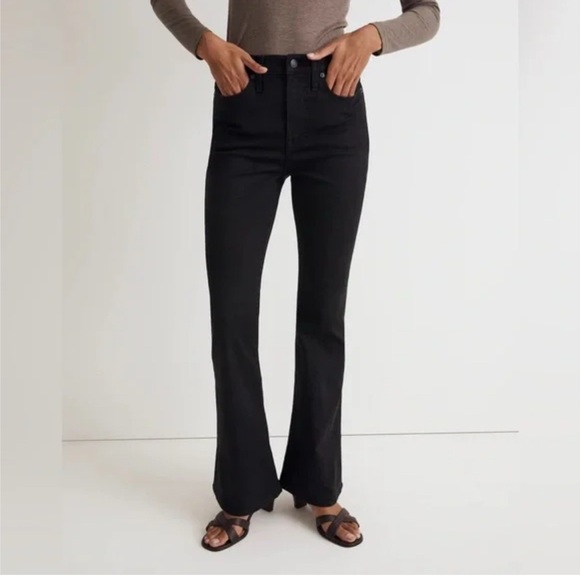 Madewell Denim - NWOT, Madewell Skinny Flare Jeans in Black Frost Wash, Size 27